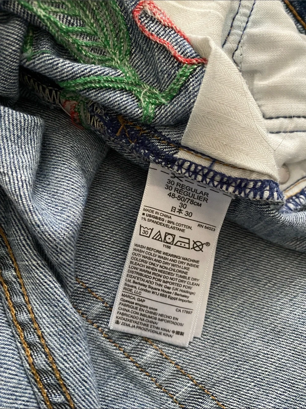GAP Embroidered/Patched Best Girlfriend Jeans. 30R. - Picture 4 of 12